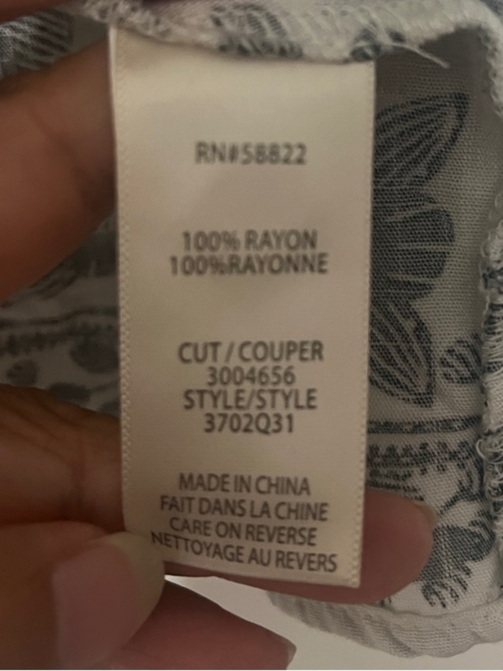Max Studio Black & White Floral Button-Front Shirt - Picture 5 of 5